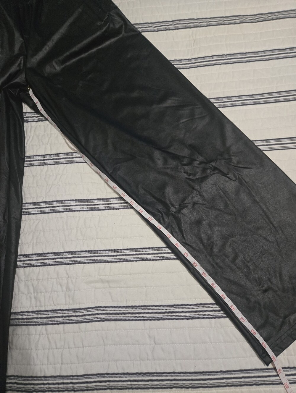 NEW. OFFLINE by Aerie Real Luxe Faux Leather Wide Leg Pants in True Black MEDIUM - Picture 10 of 10